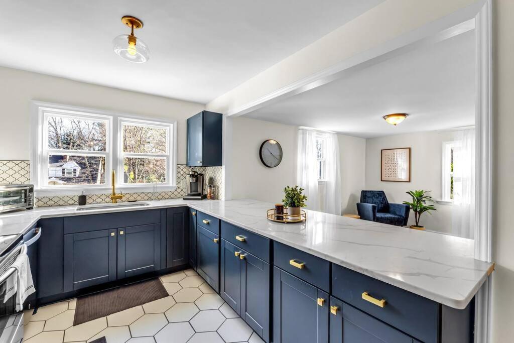 Fully Renovated 4 Bed Buena Vista House Near Wfu Vila Winston-Salem Exterior foto