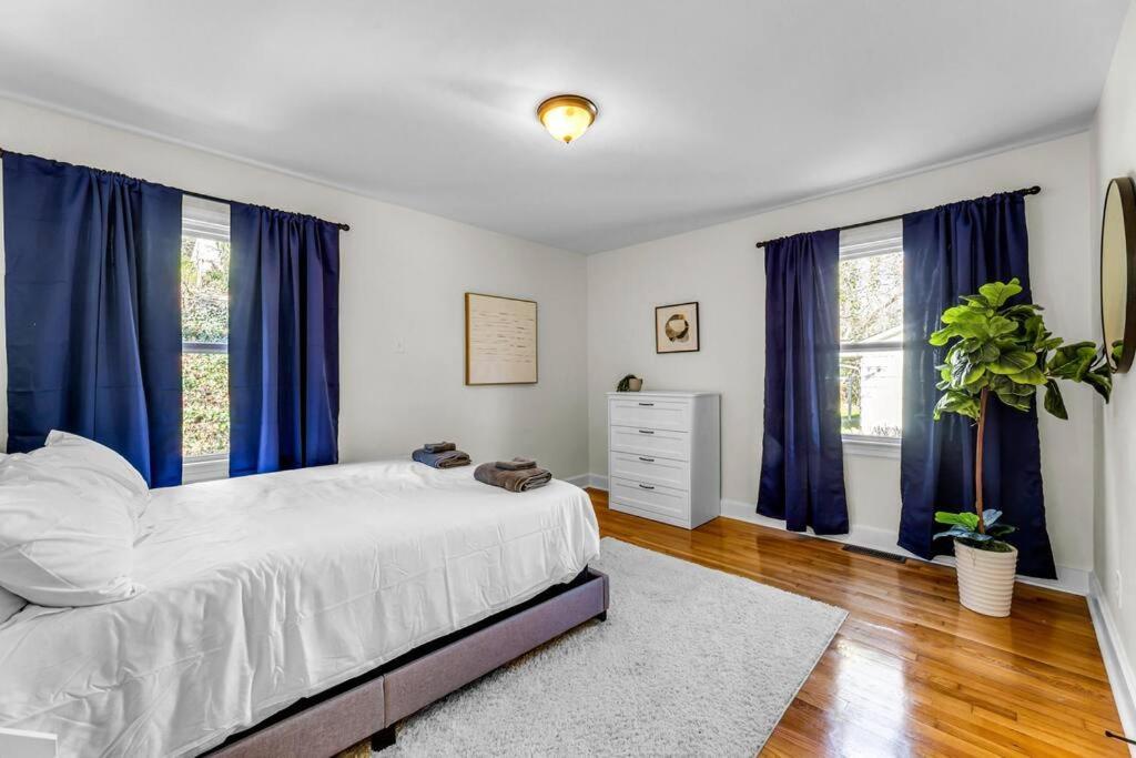 Fully Renovated 4 Bed Buena Vista House Near Wfu Vila Winston-Salem Exterior foto